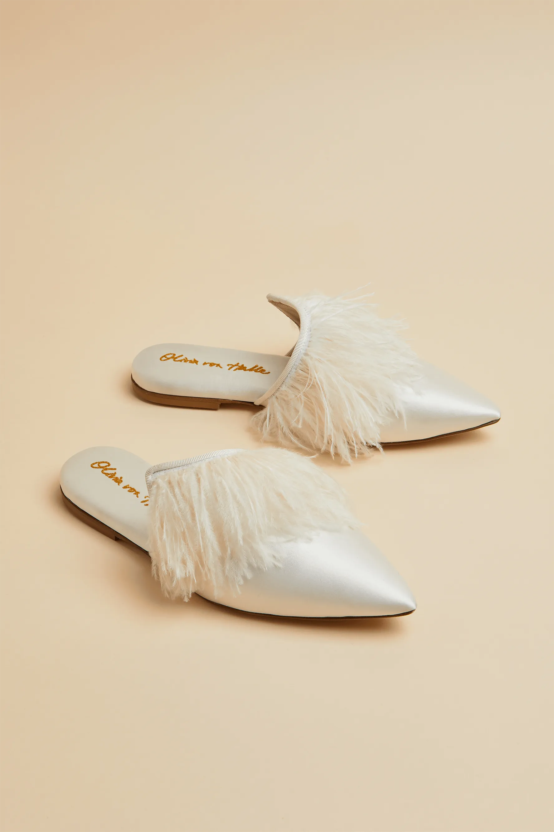 Contessa Juliet White Silk Slippers