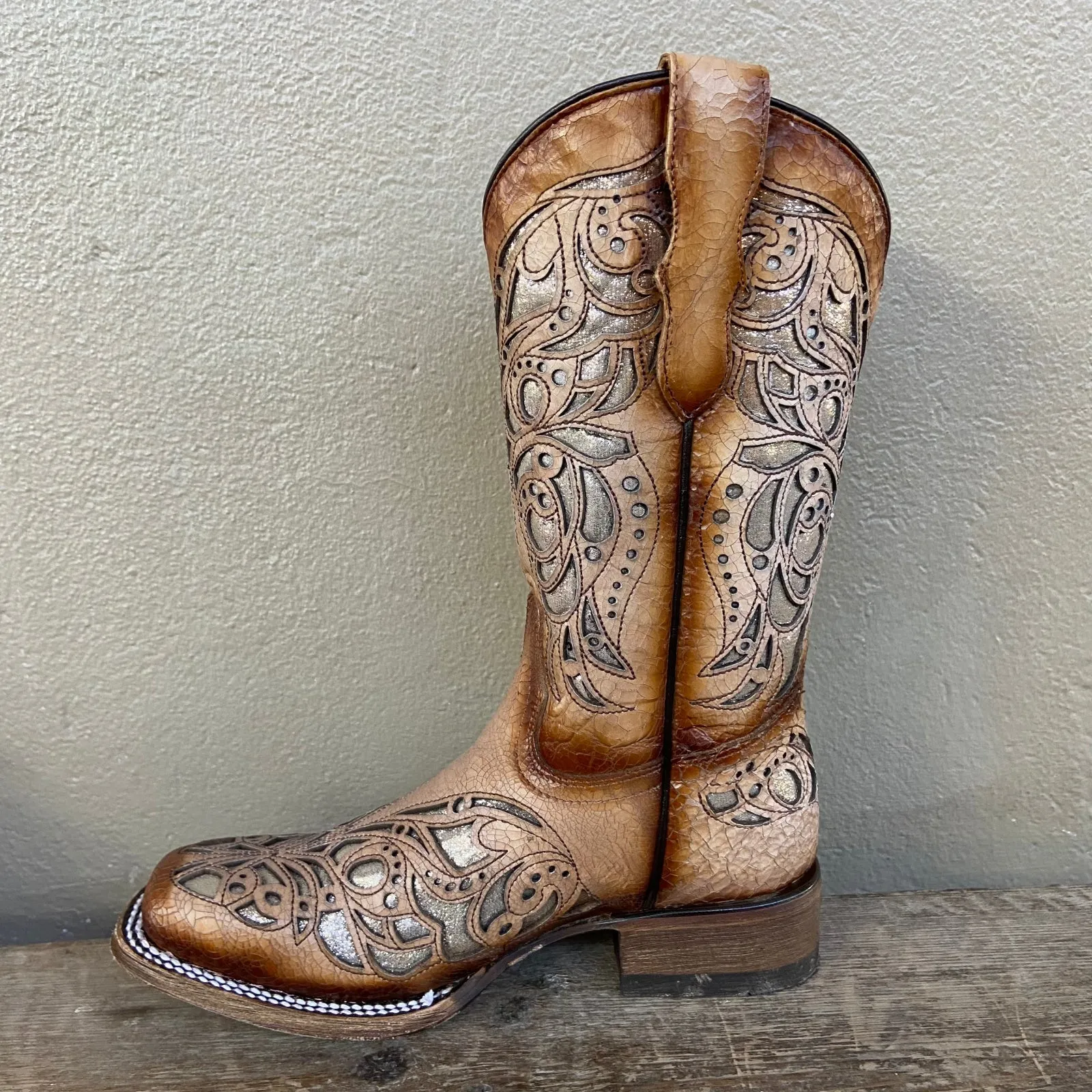 Corral Beige Metallic Inlay Sq Toe Boot T0104