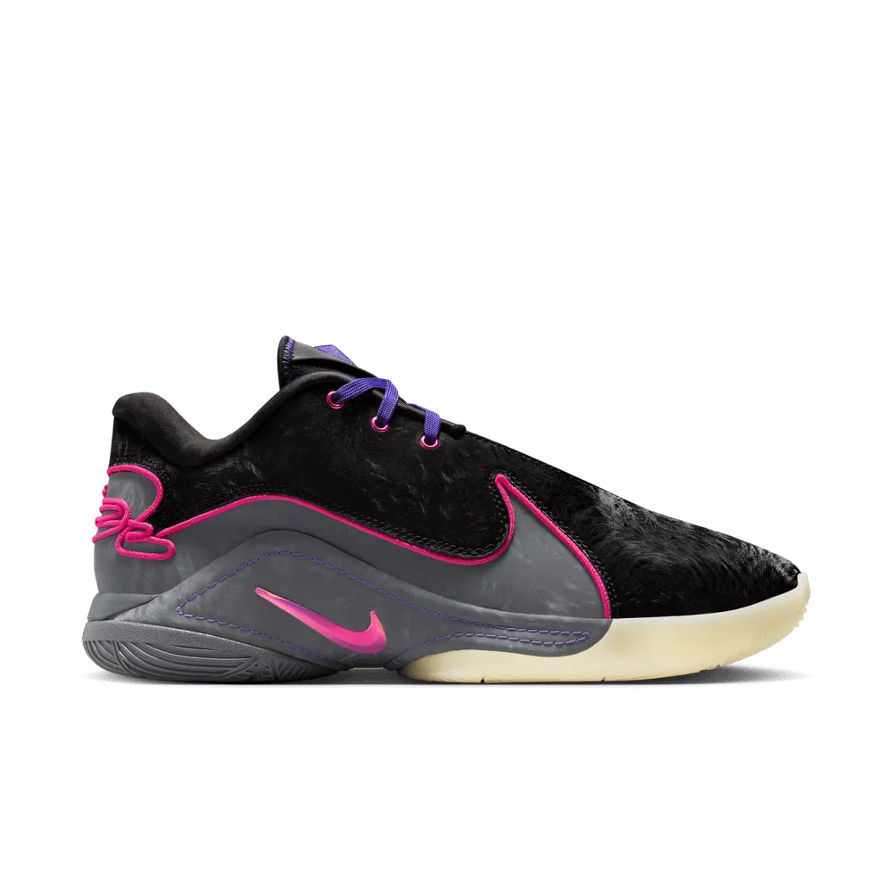 Nike LeBron XXII "Tunnel Vision" Basketball Shoes